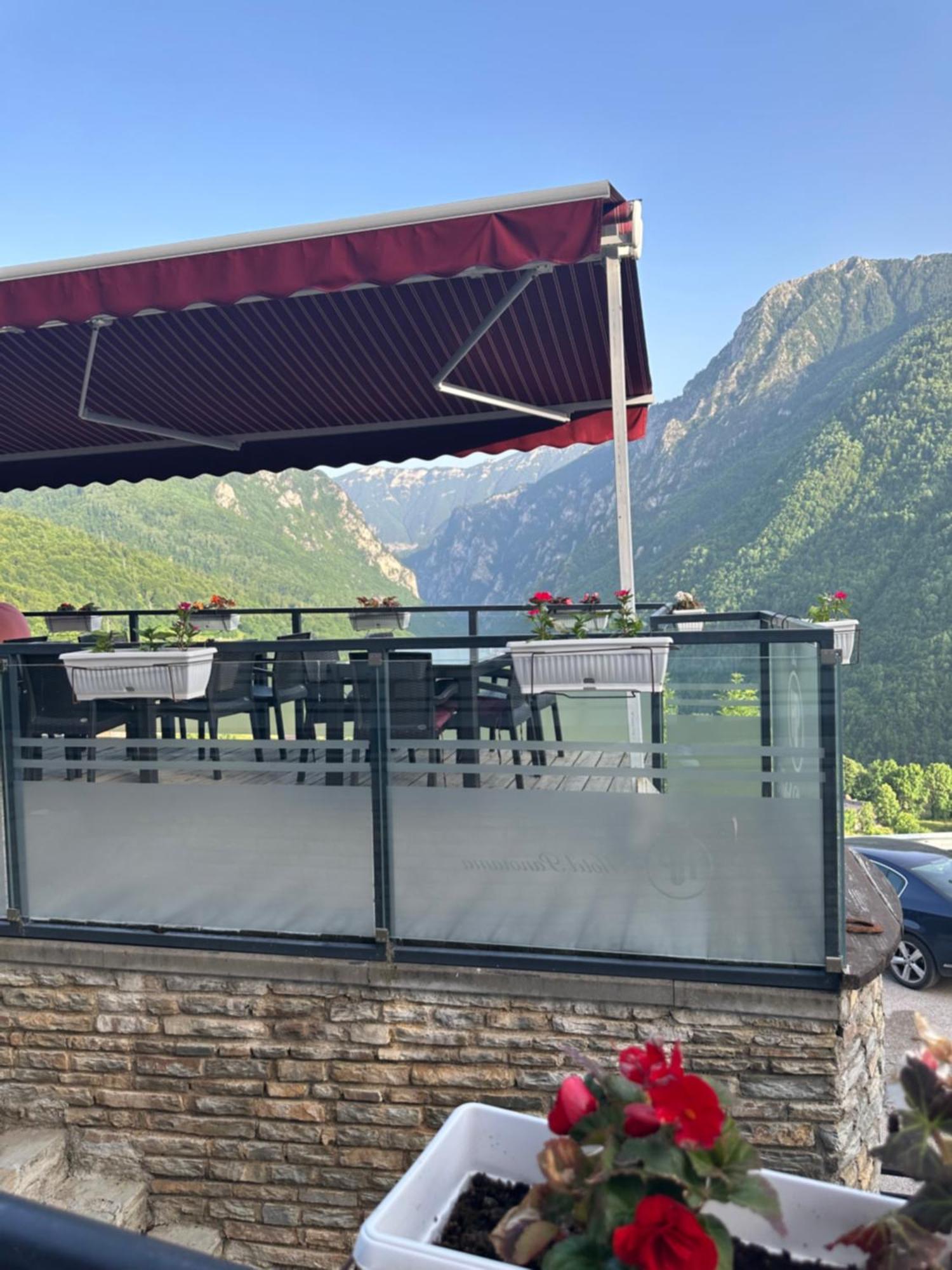Hotel Panorama Rugove Peje Exterior foto